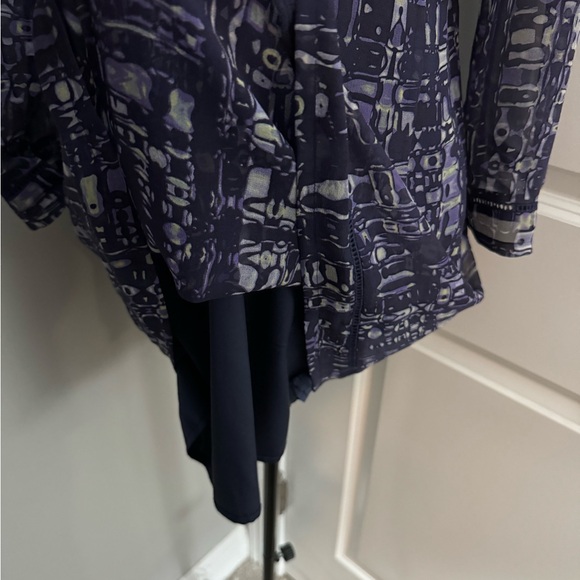 Tahari Arthur Levine Multicolored Printed Lightweight Jacket in Size 6 - Picture 8 of 10